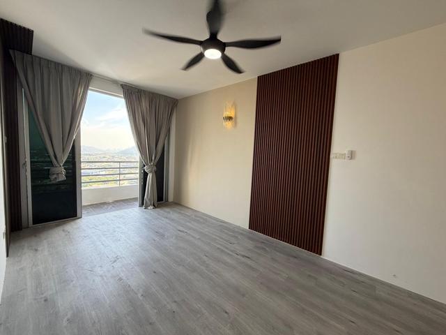 Palma Laguna Condominium Perai New Renovation Forsale