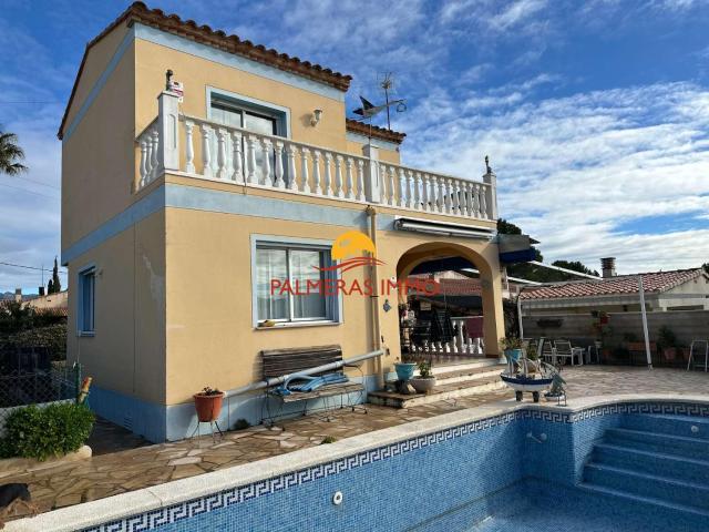 Palmeras Immo ofrece a la venta: Casa unifamiliar con piscin. 125m² L'Ametlla de Mar
