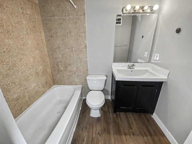 Palmont Place 1 Bedroom Apartment for Rent at 10823 115 St Nw, Edmonton, AB T5H 3L2 Queen Mary Park