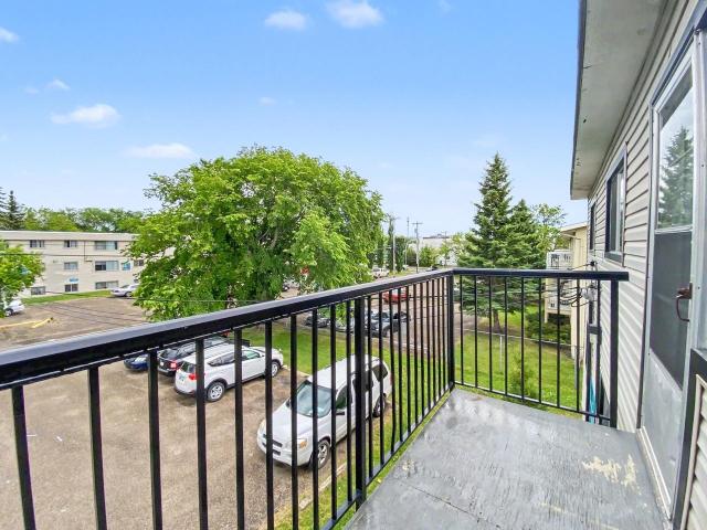 Palmont Place 2 Bedroom Apartment for Rent at 10823 115 St Nw, Edmonton, AB T5H 3L2 Queen Mary Park