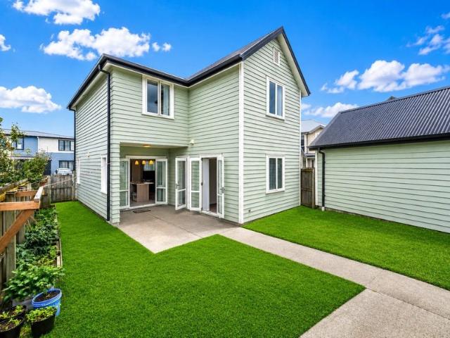 papakura, 5 bedrooms
