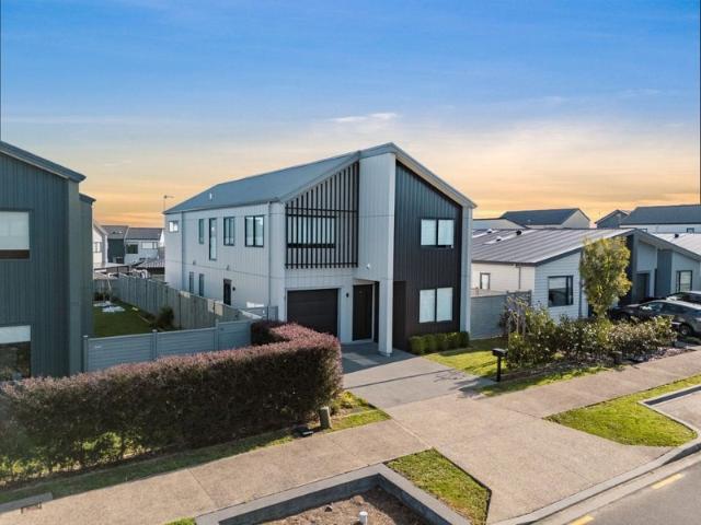 papakura, 5 bedrooms