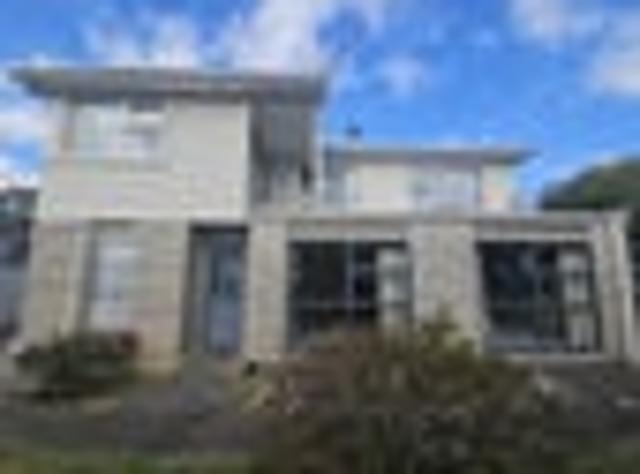 Papakura, 6+ bedrooms, $800 pw