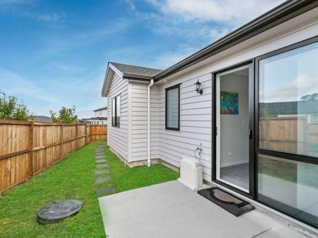 papakura, 2 bedrooms