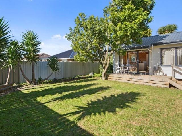 papakura, 2 bedrooms