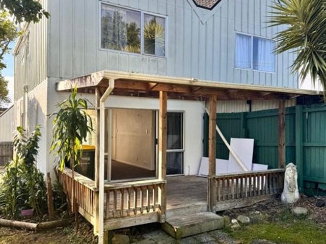 papakura, 2 bedrooms