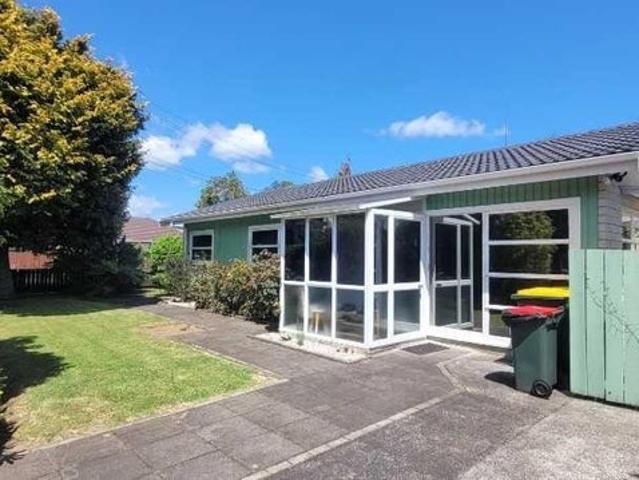 papakura, 2 bedrooms