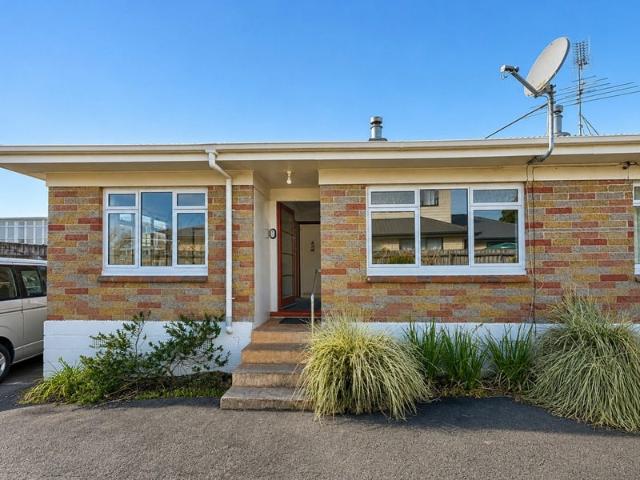 papakura, 2 bedrooms