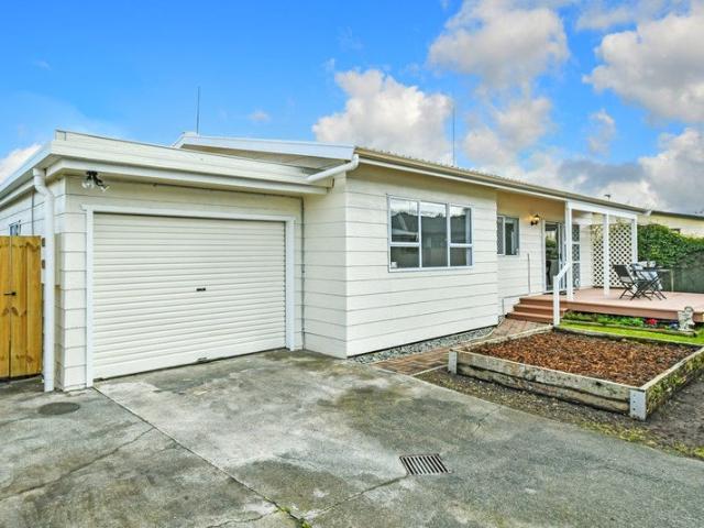 papakura, 2 bedrooms