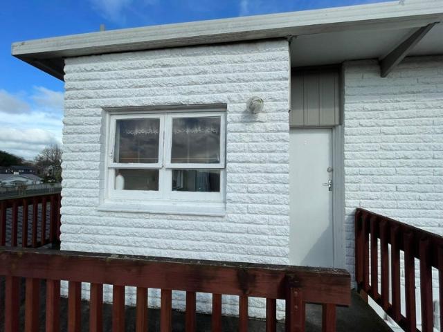 papakura, 2 bedrooms