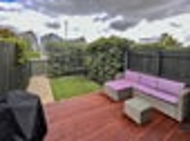 Papakura, 2 bedrooms, $595 pw