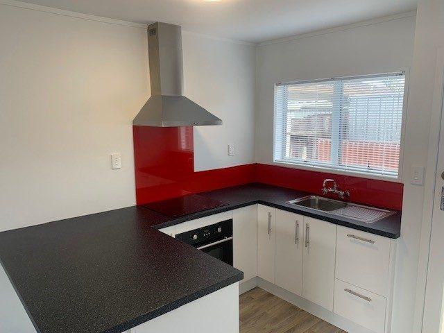 papakura, 2 bedrooms