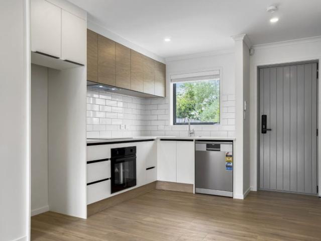 papakura, 2 bedrooms