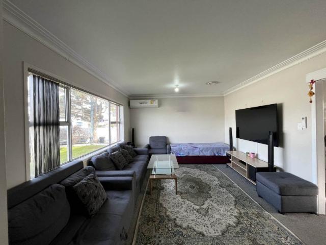 papakura, 2 bedrooms