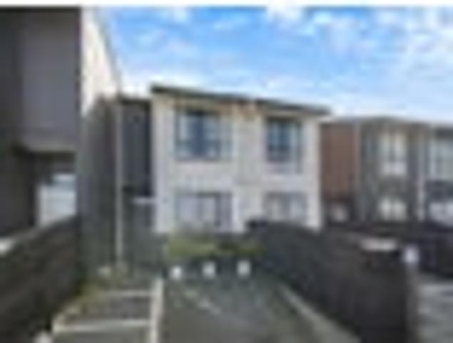 Papakura, 2 bedrooms, $600 pw