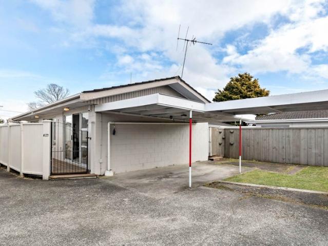 papakura, 2 bedrooms