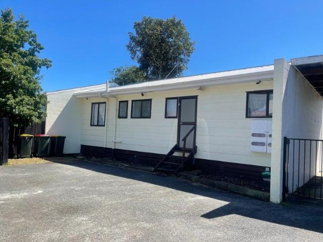 papakura, 2 bedrooms