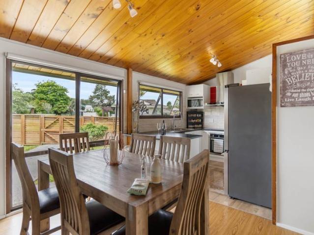 Papakura, 3 bedrooms