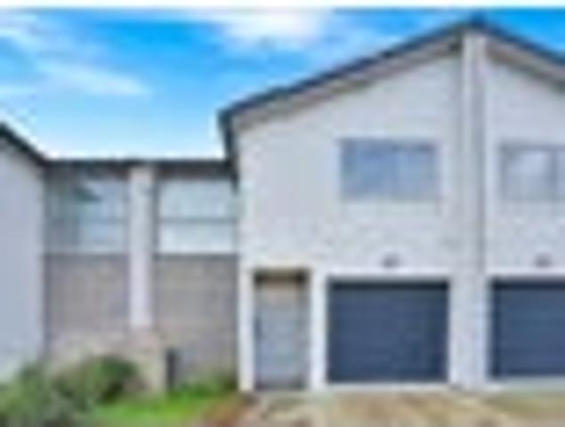 Papakura, 3 bedrooms, $650 pw