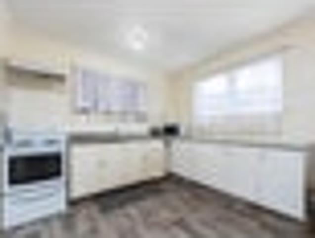 Papakura, 3 bedrooms, $780 pw
