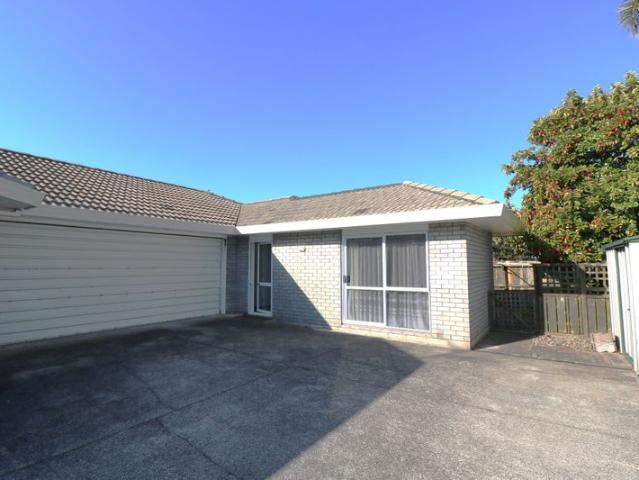 papamoa beach, 2 bedrooms