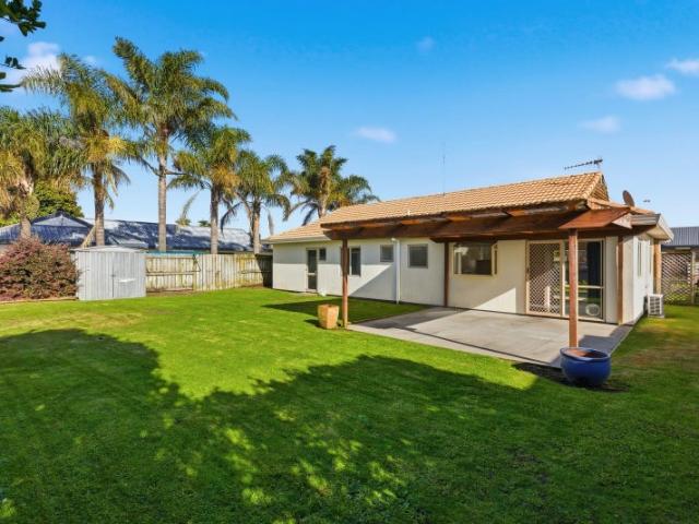 papamoa beach, 3 bedrooms