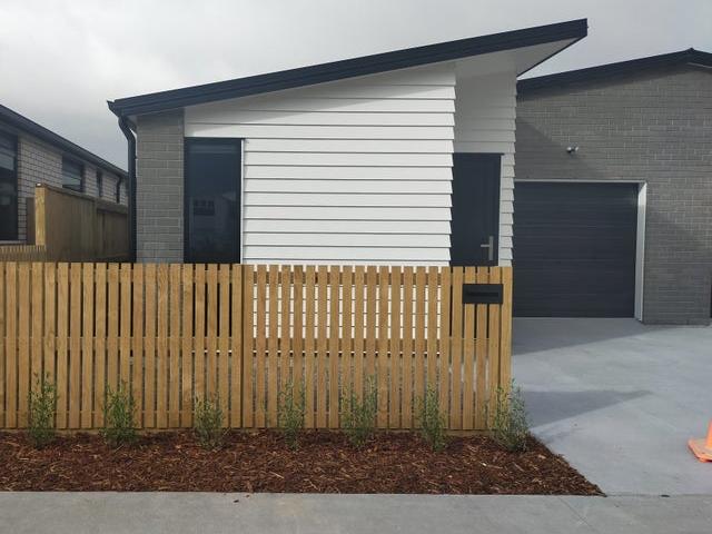 papamoa beach, 3 bedrooms