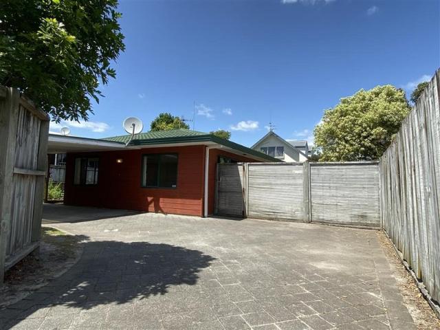 papamoa beach, 3 bedrooms