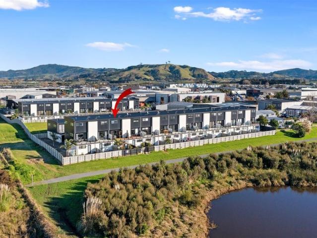 Papamoa Beach, 3 bedrooms