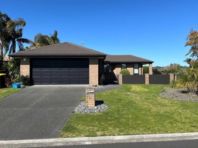 papamoa beach, 3 bedrooms