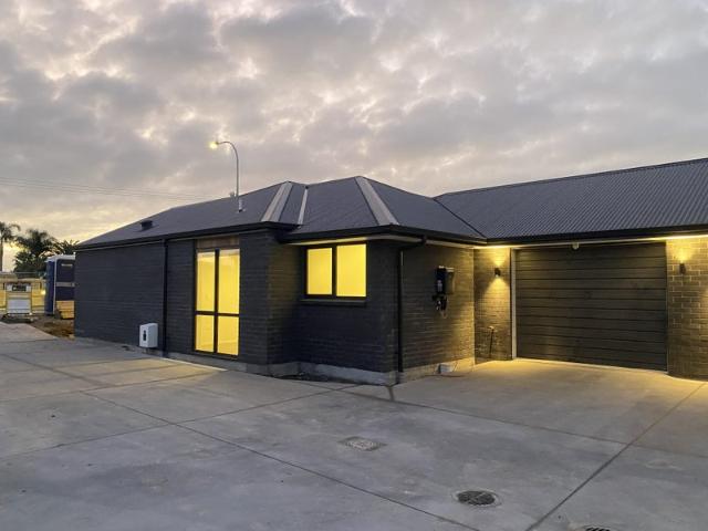 Papamoa Beach, 3 bedrooms