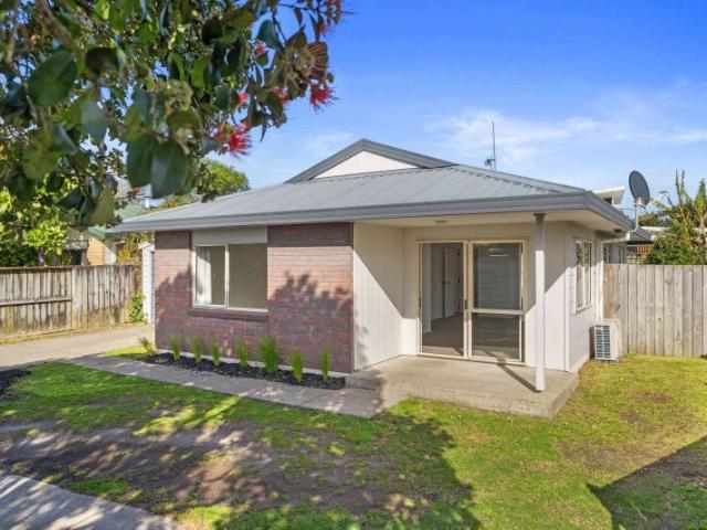 papamoa beach, 3 bedrooms