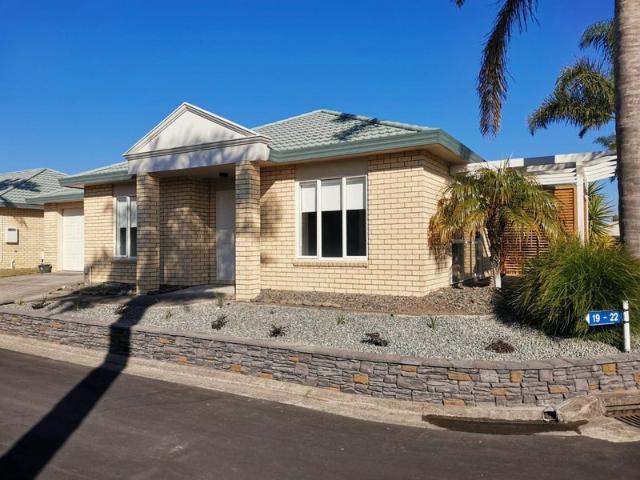papamoa beach, 4 bedrooms