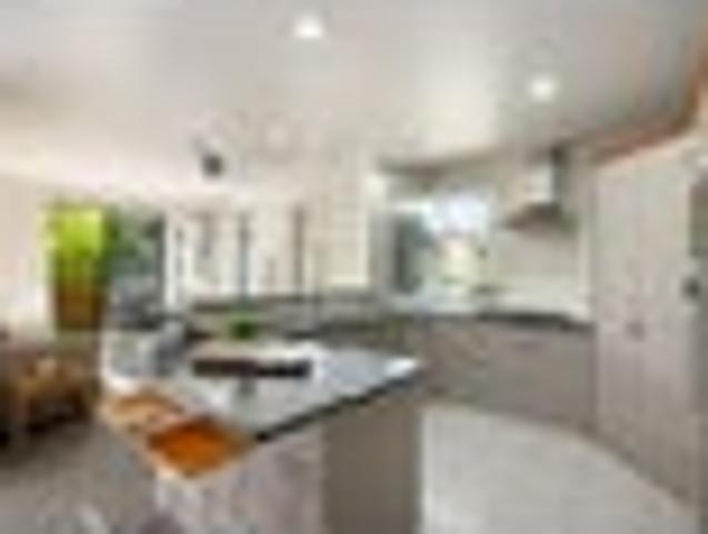 Papamoa Beach, 4 bedrooms, $900 pw