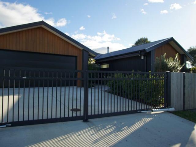 papamoa beach, 5 bedrooms