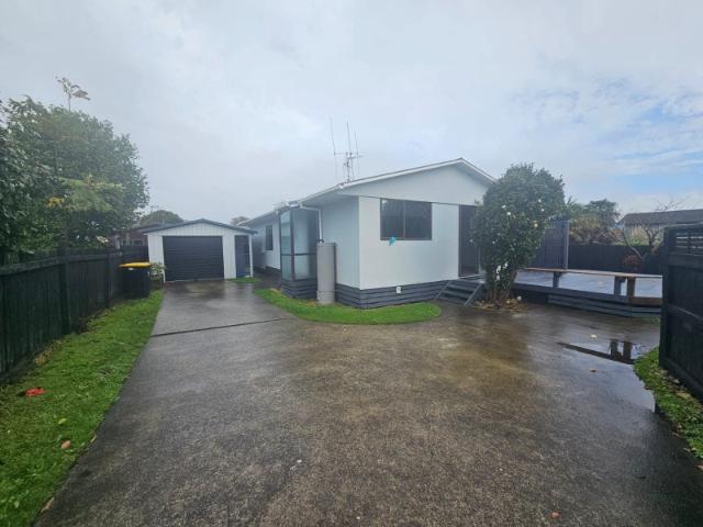 papamoa beach, 5 bedrooms