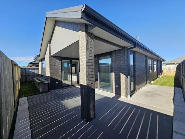 papamoa, 2 bedrooms
