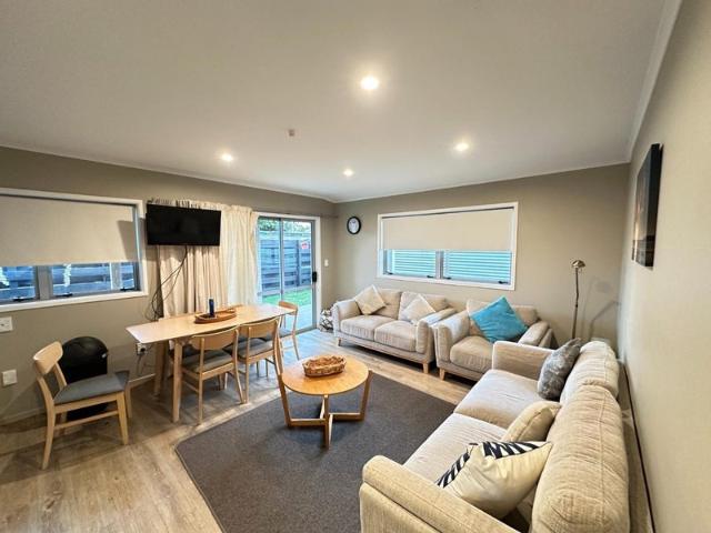 papamoa, 2 bedrooms
