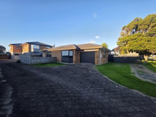 papamoa, 3 bedrooms