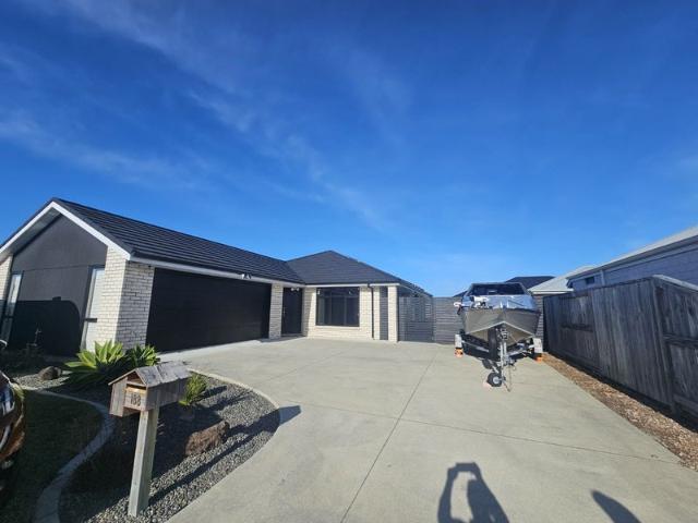 papamoa, 3 bedrooms