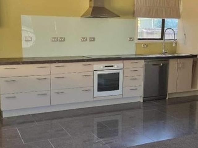 papanui, 2 bedrooms
