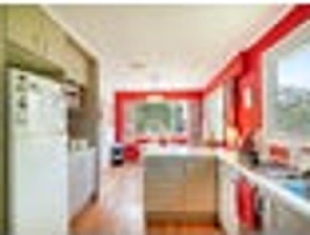 Paparangi, 4 bedrooms, $750 pw