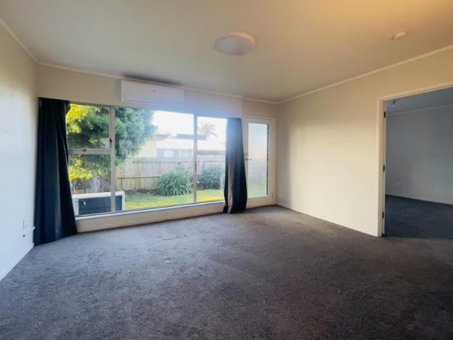 papatoetoe, 2 bedrooms