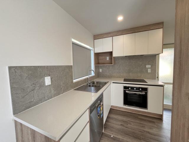 papatoetoe, 2 bedrooms