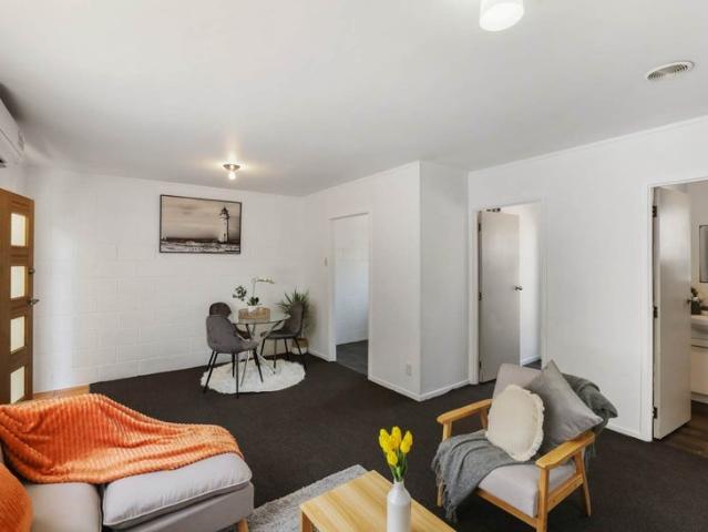 papatoetoe, 2 bedrooms