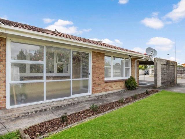 papatoetoe, 2 bedrooms