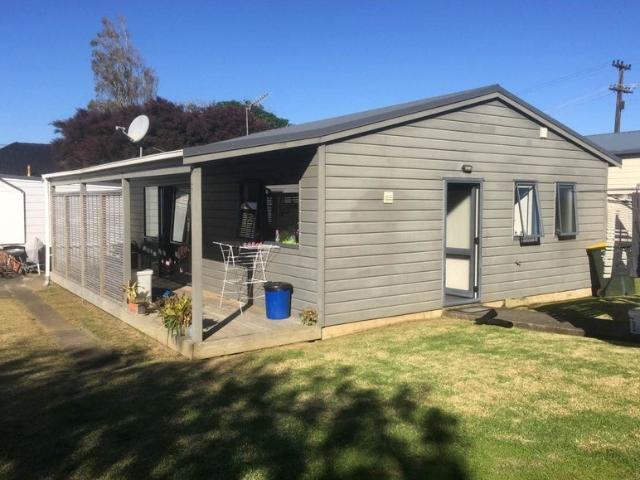 papatoetoe, 2 bedrooms
