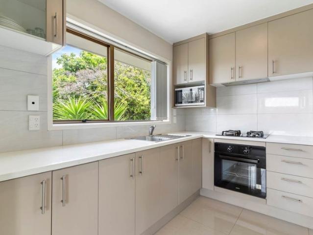 papatoetoe, 2 bedrooms