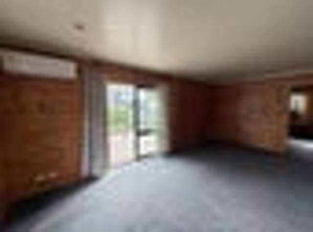 Papatoetoe, 2 bedrooms, $570 pw