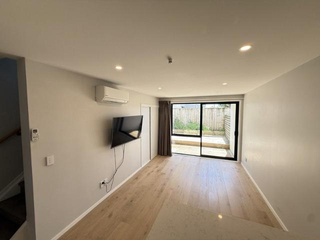 papatoetoe, 2 bedrooms